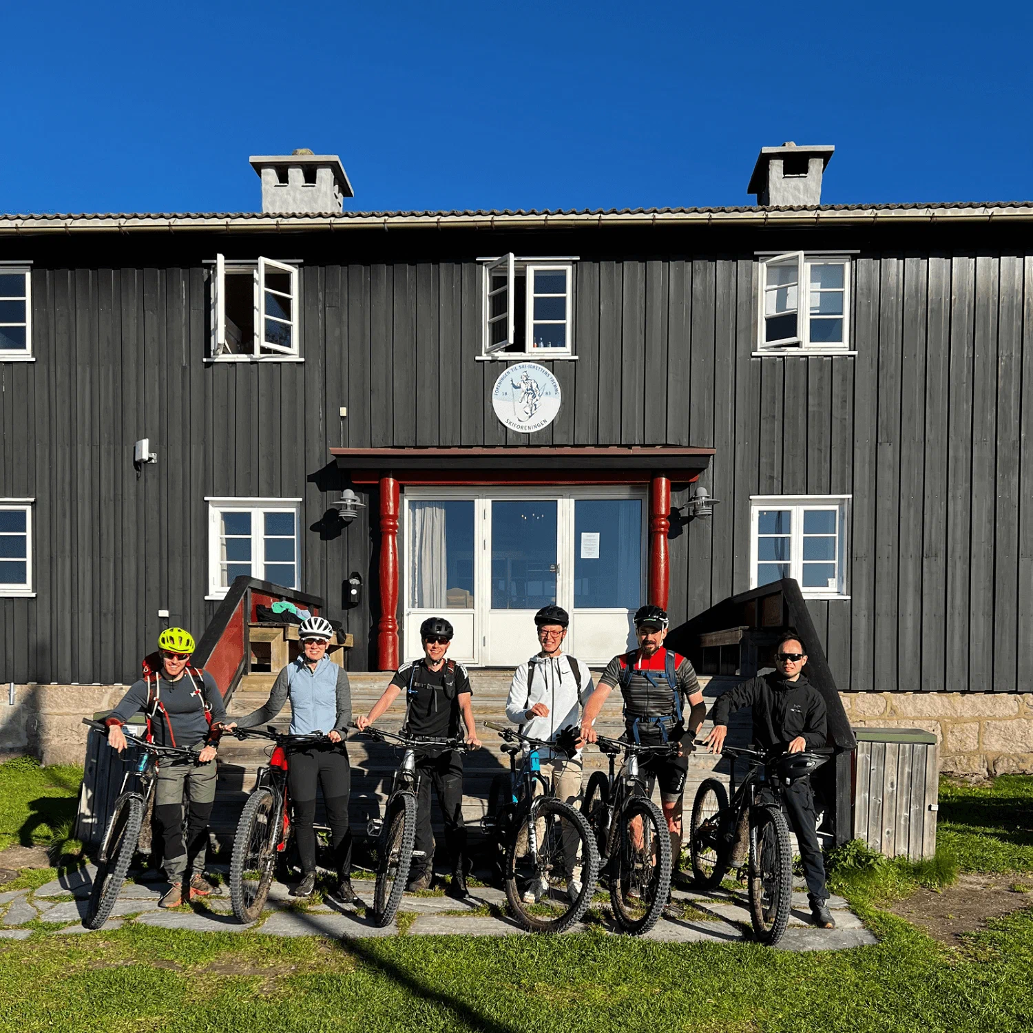 Glitni på sykkeltur i Nordmarka Glitni på sykkeltur i Nordmarka